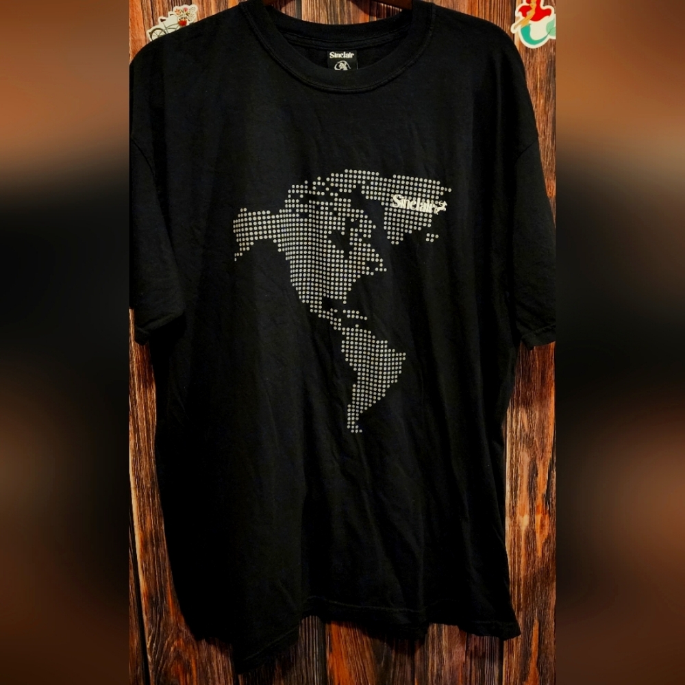 Sinclair Black Graphic T-Shirt
